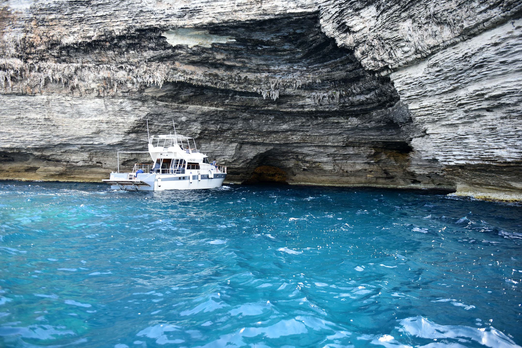 Une balade en bateau de rêve lors d'un séjour en Corse-du-Sud | Briséis Croisières